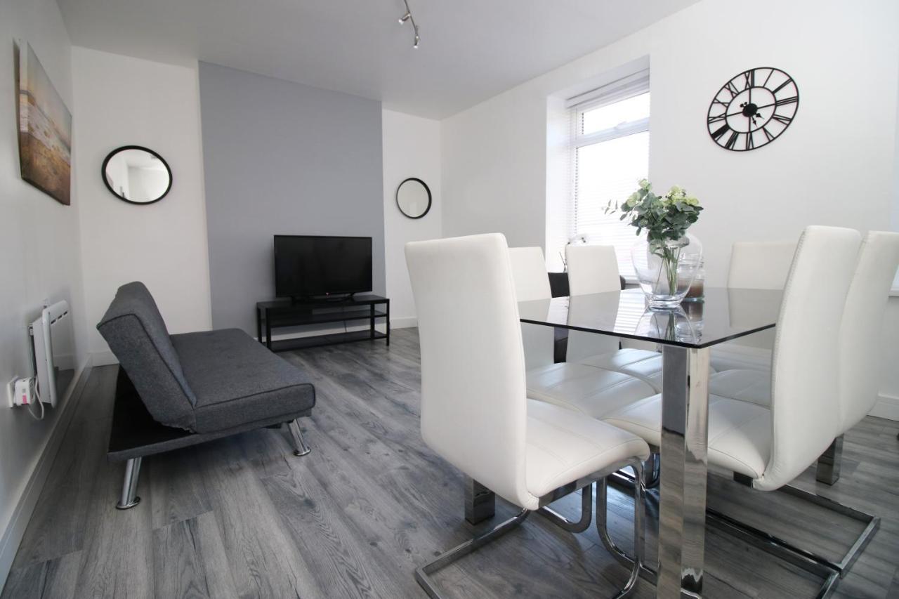 Executive Style 2 Bed Flat In Bridgend F2 Apartment Luaran gambar